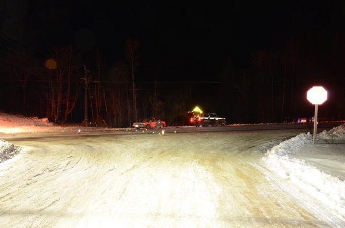 La collision s’est produite à l’intersection de la route 17 et de Trout Pond Road, près de Rutherglen, dans le canton de Bonfield. La Police provinciale a pris des photos des lieux, qu’elle a fournies à l’UES.