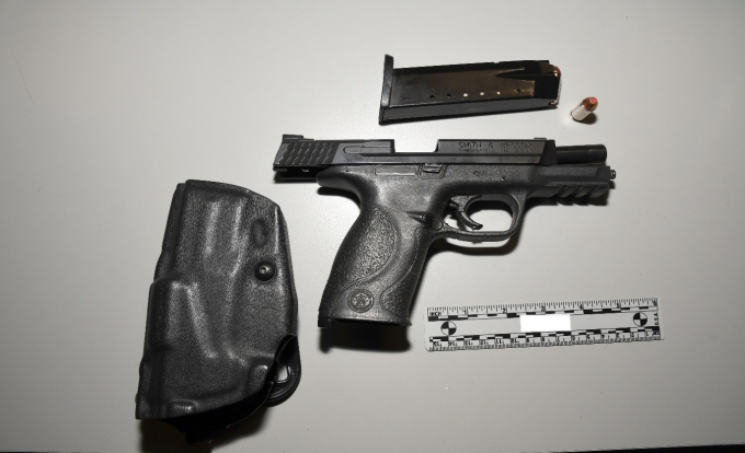 Figure 1 – The SO’s firearm.