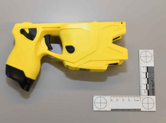 Figure 2 - Taser X2 de l&rsquo;AI no 1 (ceux de l&rsquo;AI no 2 et de l&rsquo;AI no 3 &eacute;taient du m&ecirc;me mod&egrave;le)