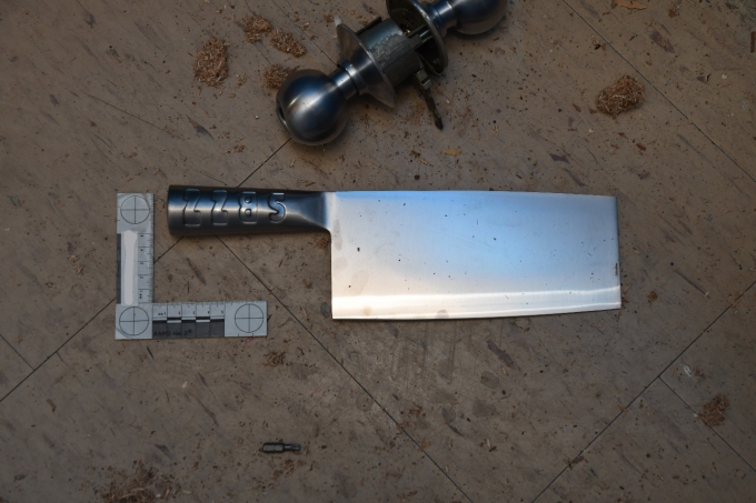 Figure 2 – Le couperet de M. Gedi